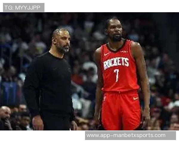 张佳玮分析火箭缺乏强硬角色与领导力快船在攻防两端全面压制火箭表现