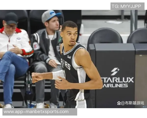 文班亚马若出战65场最佳防守球员奖项将稳稳归他所有 文班亚马若出战65场最佳防守球员奖项将稳稳归他所有