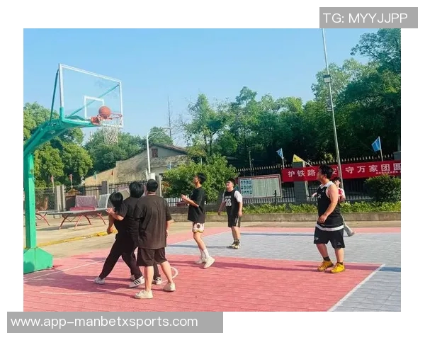 文班的认真态度为比赛增添活力与激情展现年轻气盛的无限可能